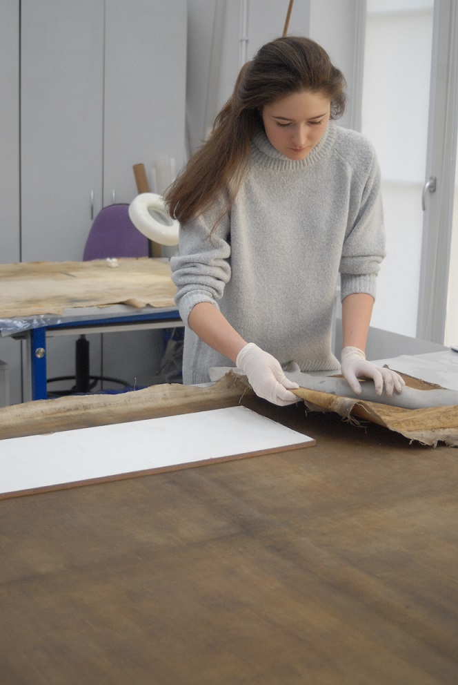 usuwanie płótna dublażowego