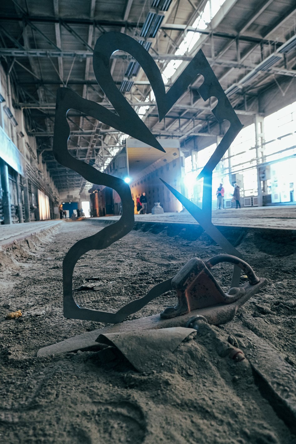 "Słońce zgasić, ptaszki pozabijać". Akcja artystyczna: wernisaż, fot. Mariusz Filipowicz, Arkadiusz Glegoła, Maciej Januszewski, Henryk Gostyński.