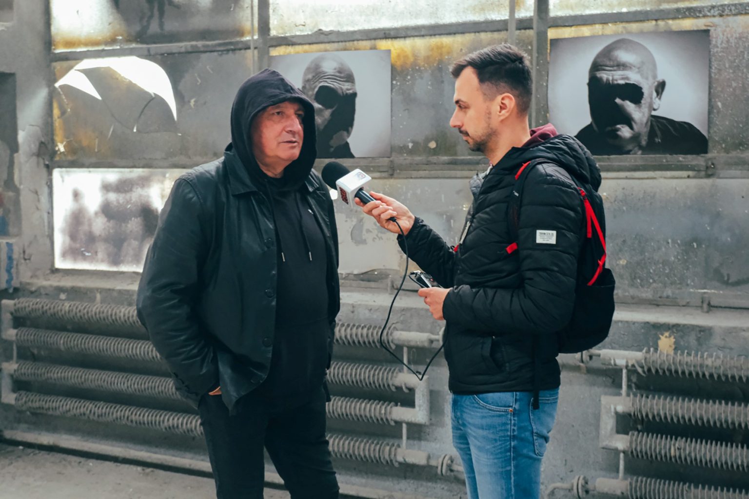 "Słońce zgasić, ptaszki pozabijać". Akcja artystyczna: wernisaż, fot. Mariusz Filipowicz, Arkadiusz Glegoła, Maciej Januszewski, Henryk Gostyński.