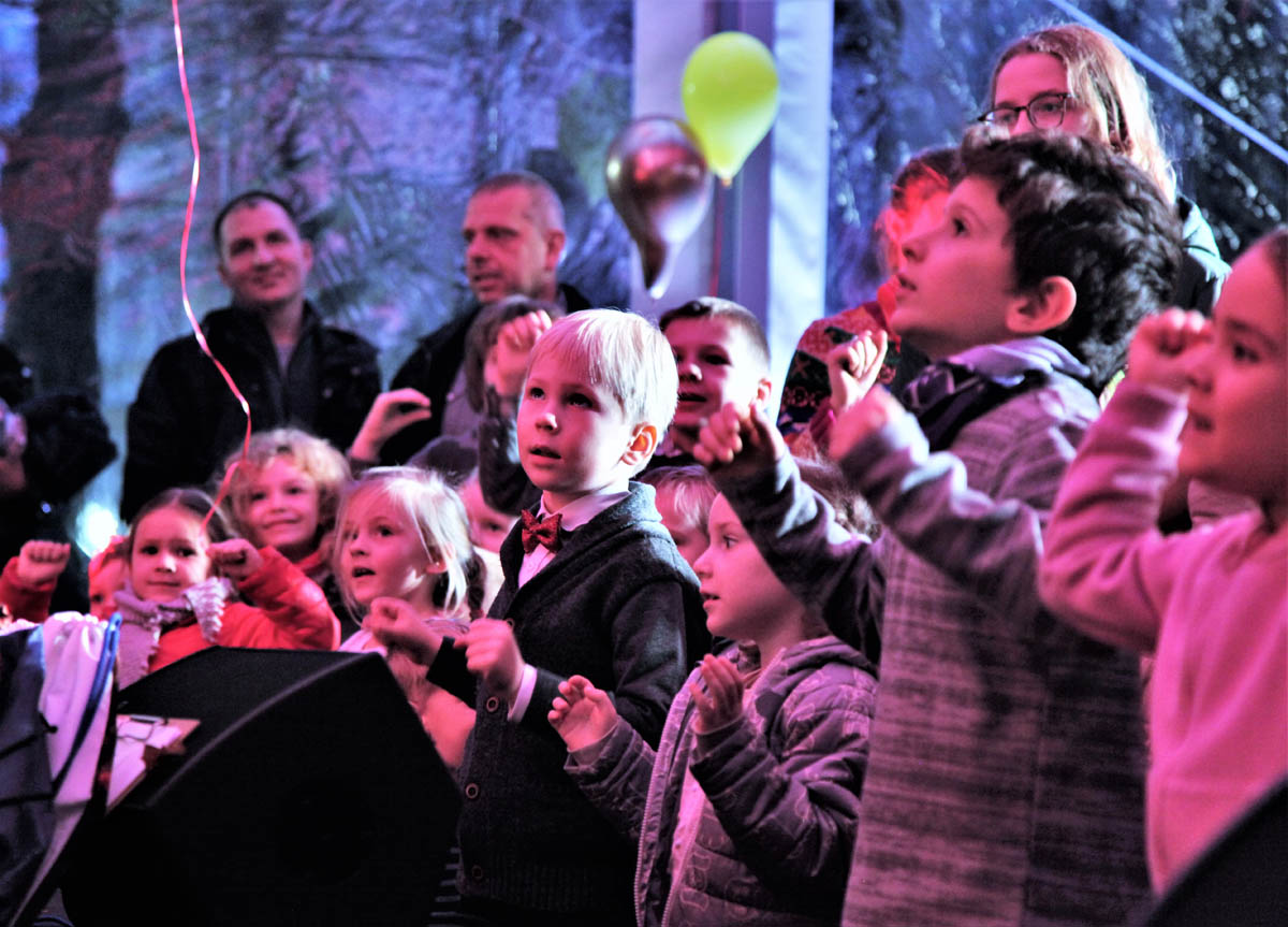 Dziecięca widownia na koncercie