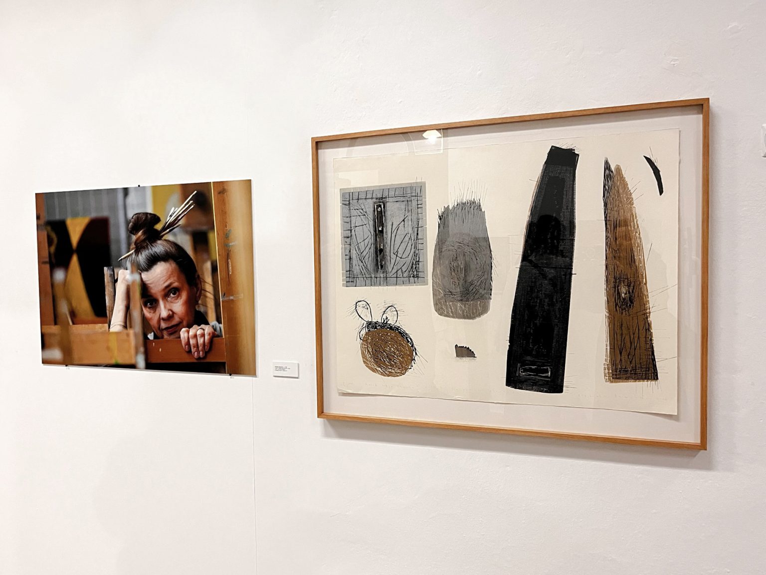 Wernisaż wystawy "Artysta i dzieło". Wystawa w Galerii 72, 14 kwietnia 2023. Fot. Elżbieta Banecka.