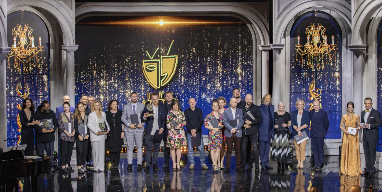 Zdjęcie grupowe laureatów