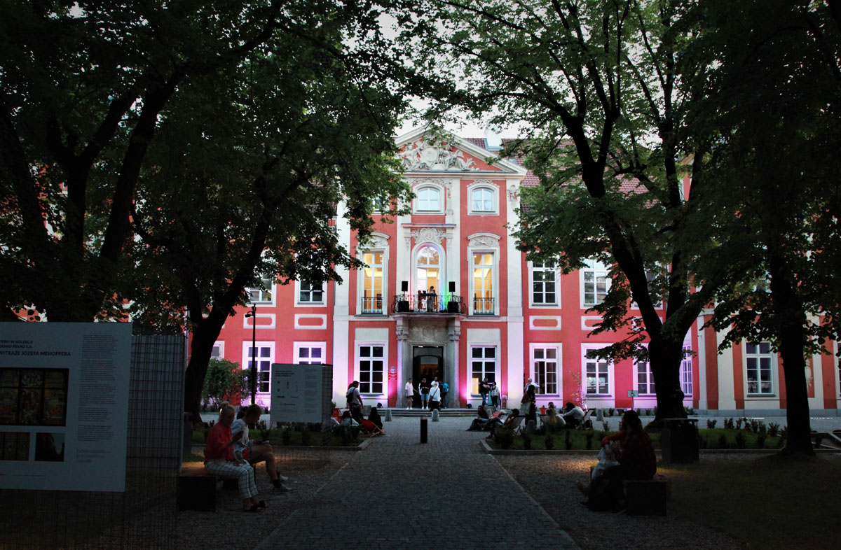 Dziedziniec Pałacu Czapskich