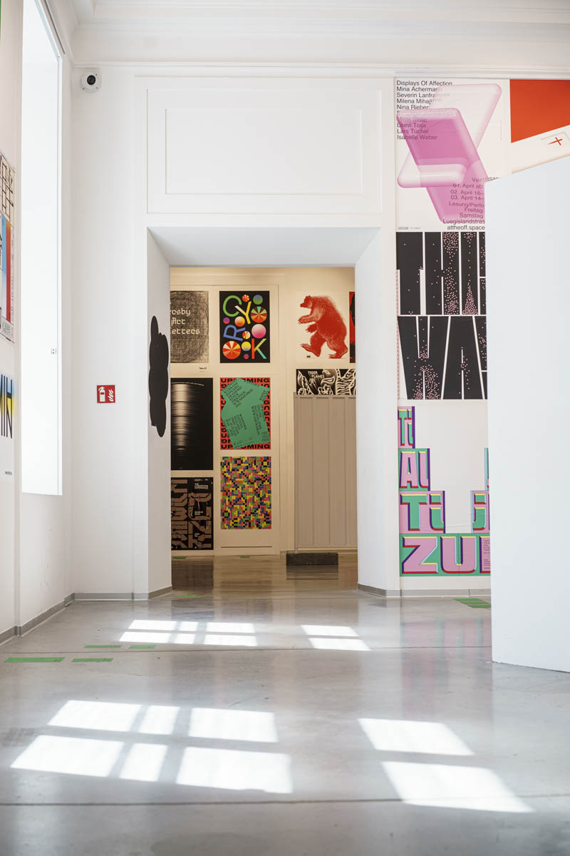 Zdjęcie ekspozycji plakatów.