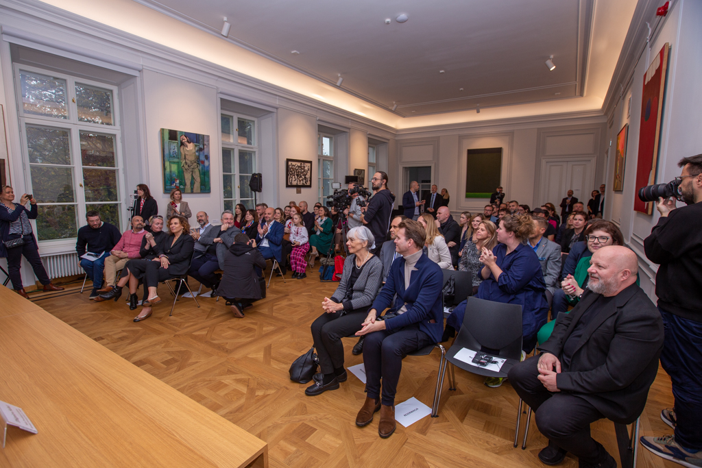 Publiczność na Sali Senatu ASP w Warszawie