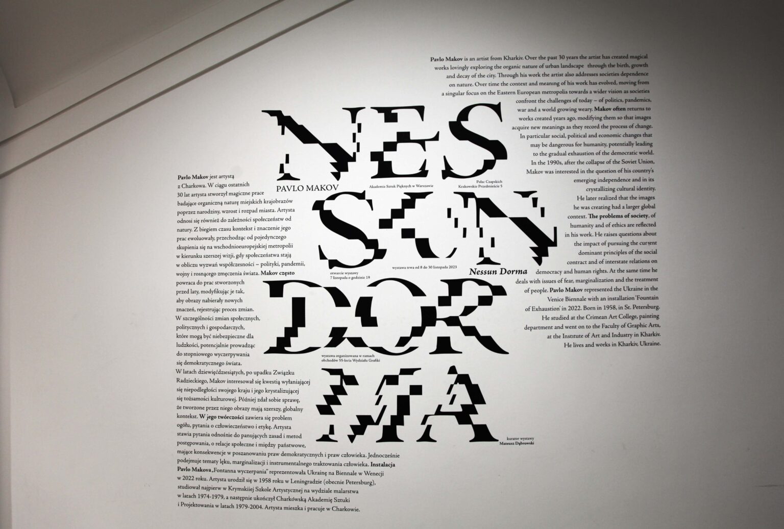 Tekst kuratorski na ścianie