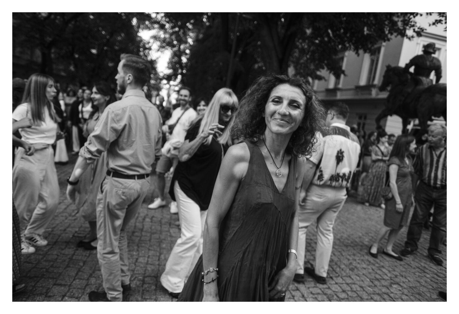 Uśmiechnięta kobieta.