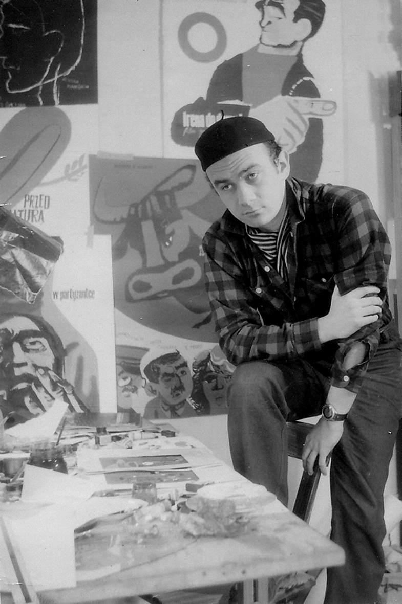 czarno-białe zdjęcie mężczyzny w pracowni