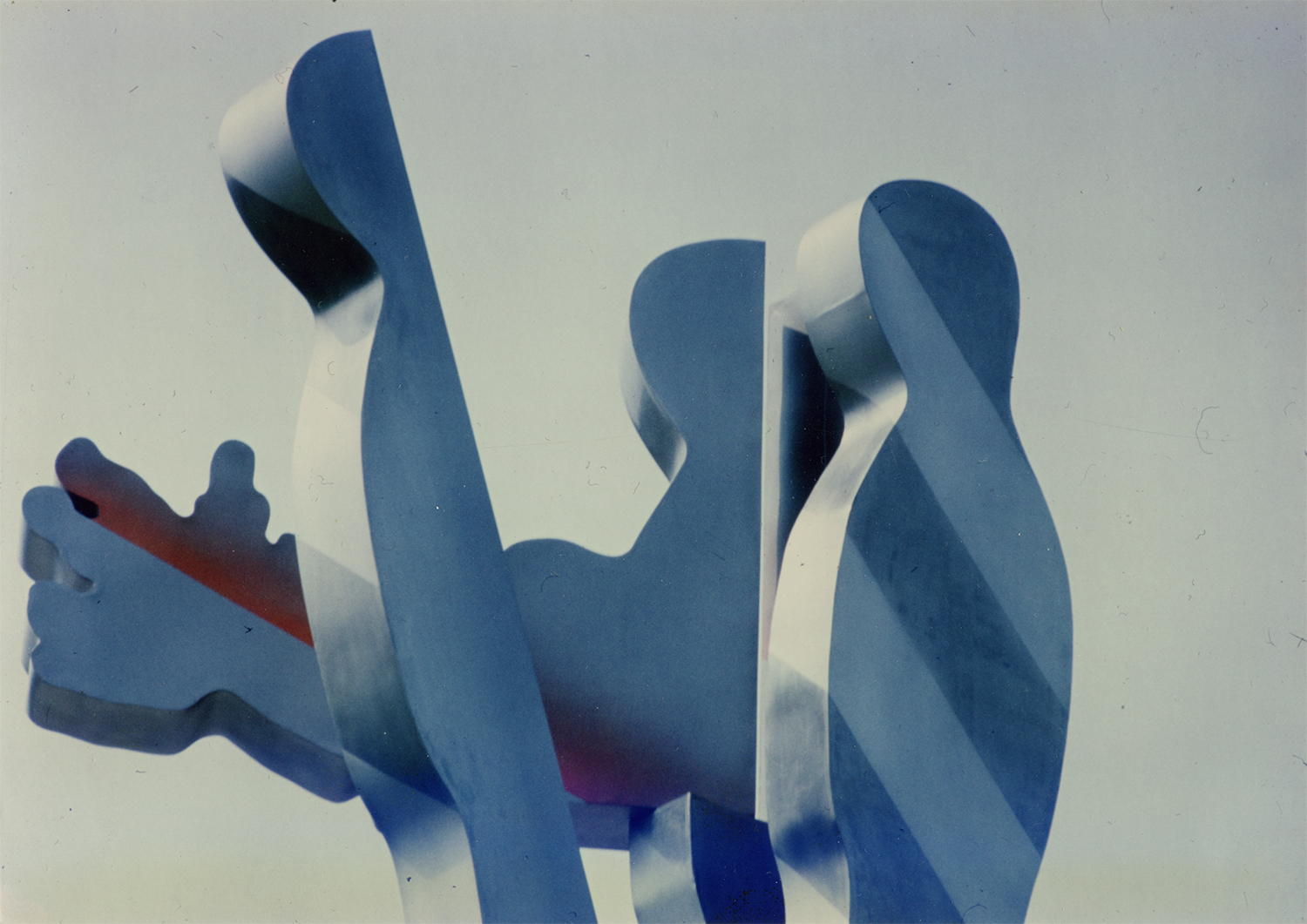 kolorowe zdjęcie abstrakcyjnego obiektu z metalu